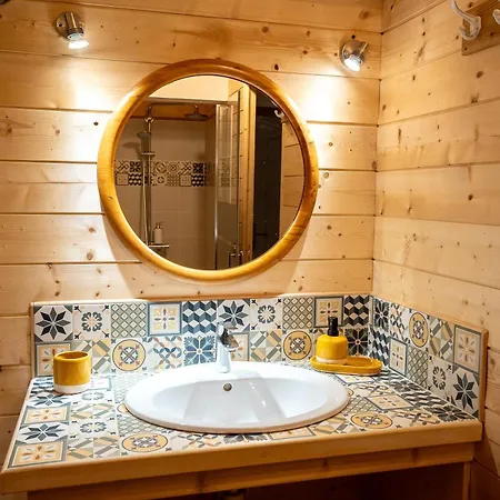 Holiday home Marguerite - Maison Avec Jardin De 3500m2 Brandivy