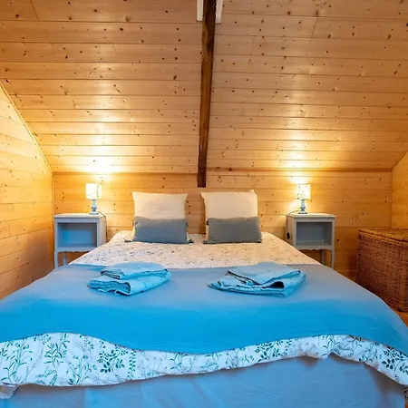 Holiday home Marguerite - Maison Avec Jardin De 3500m2 Brandivy